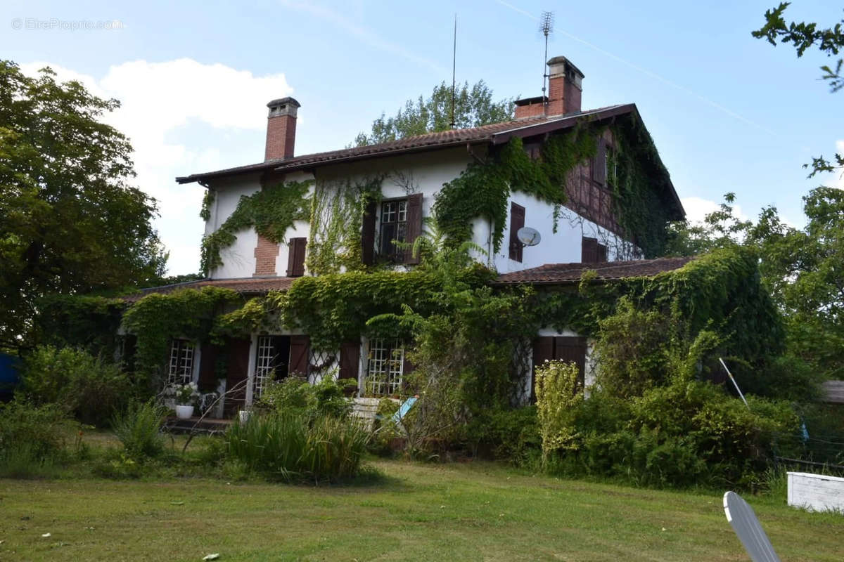 Maison à LABRIT