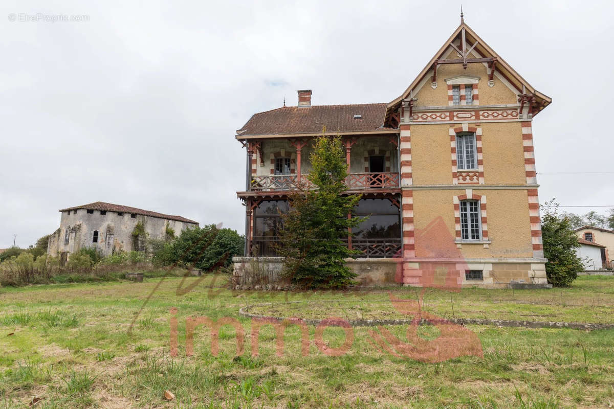 Maison à SAINT-GEIN