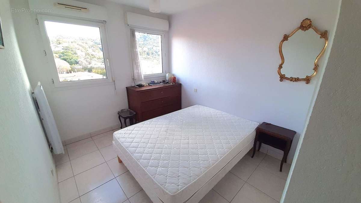 Chambre 2 - Appartement à CANNES