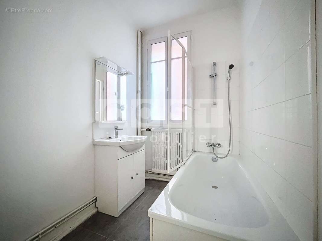 Appartement à ASNIERES-SUR-SEINE