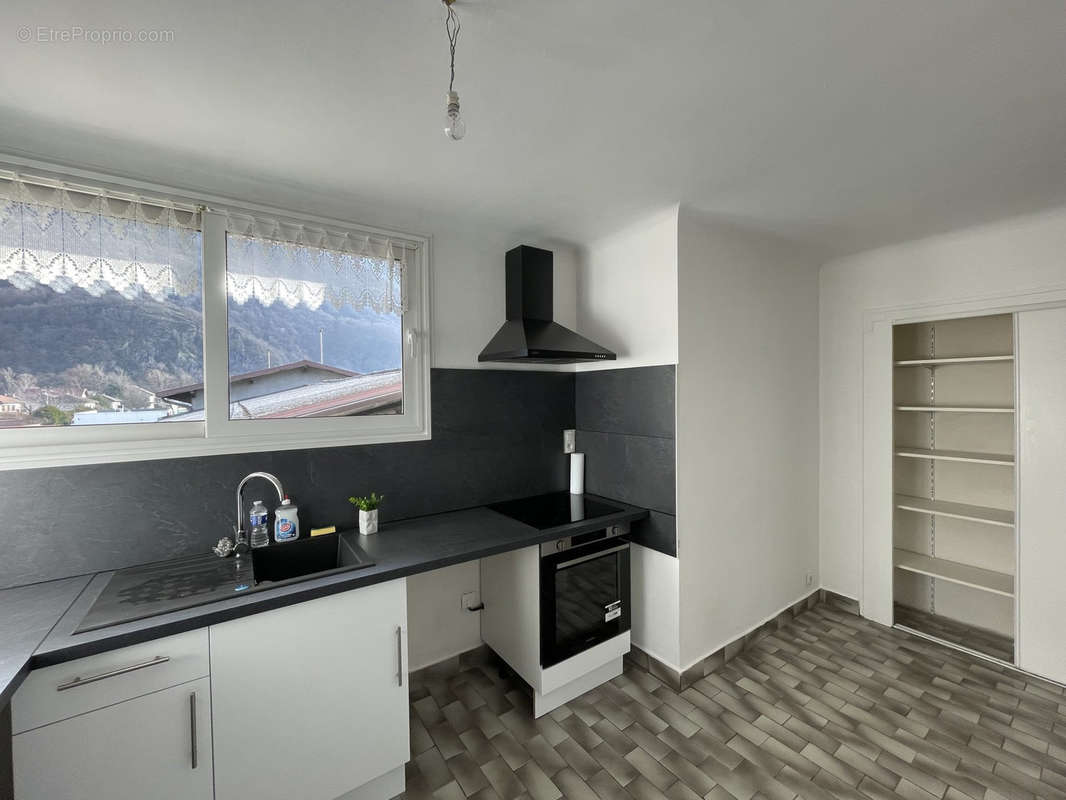 Appartement à ALBERTVILLE