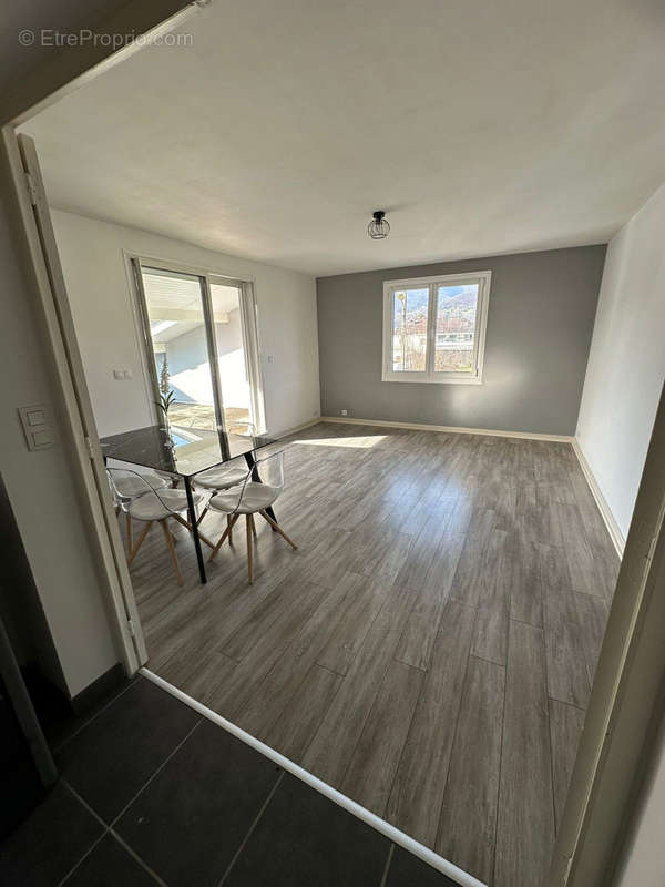 Appartement à ALBERTVILLE