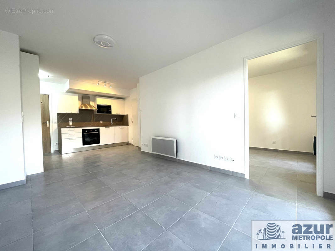 Appartement à SAINT-ETIENNE-DE-TINEE