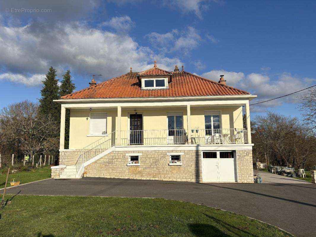 Maison à SAVIGNAC-LEDRIER