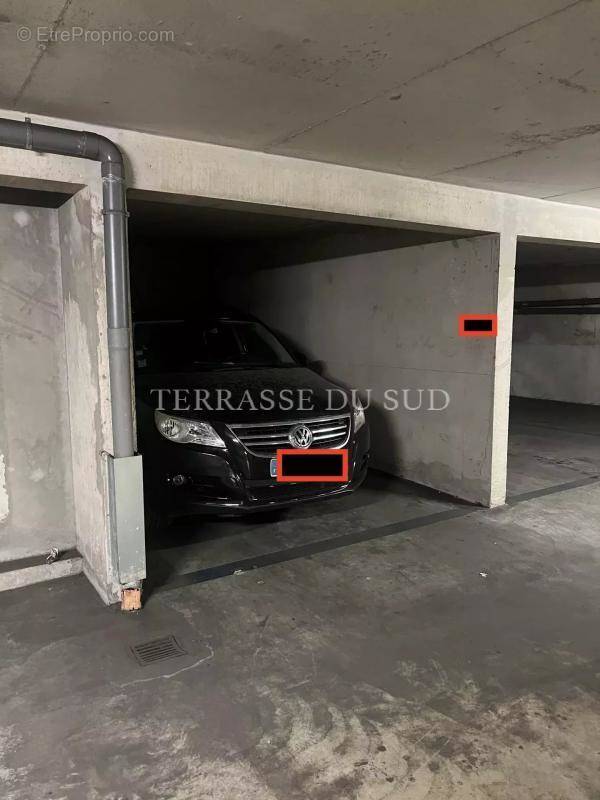 Parking à MARSEILLE-5E