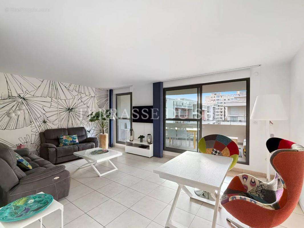 Appartement à MARSEILLE-8E