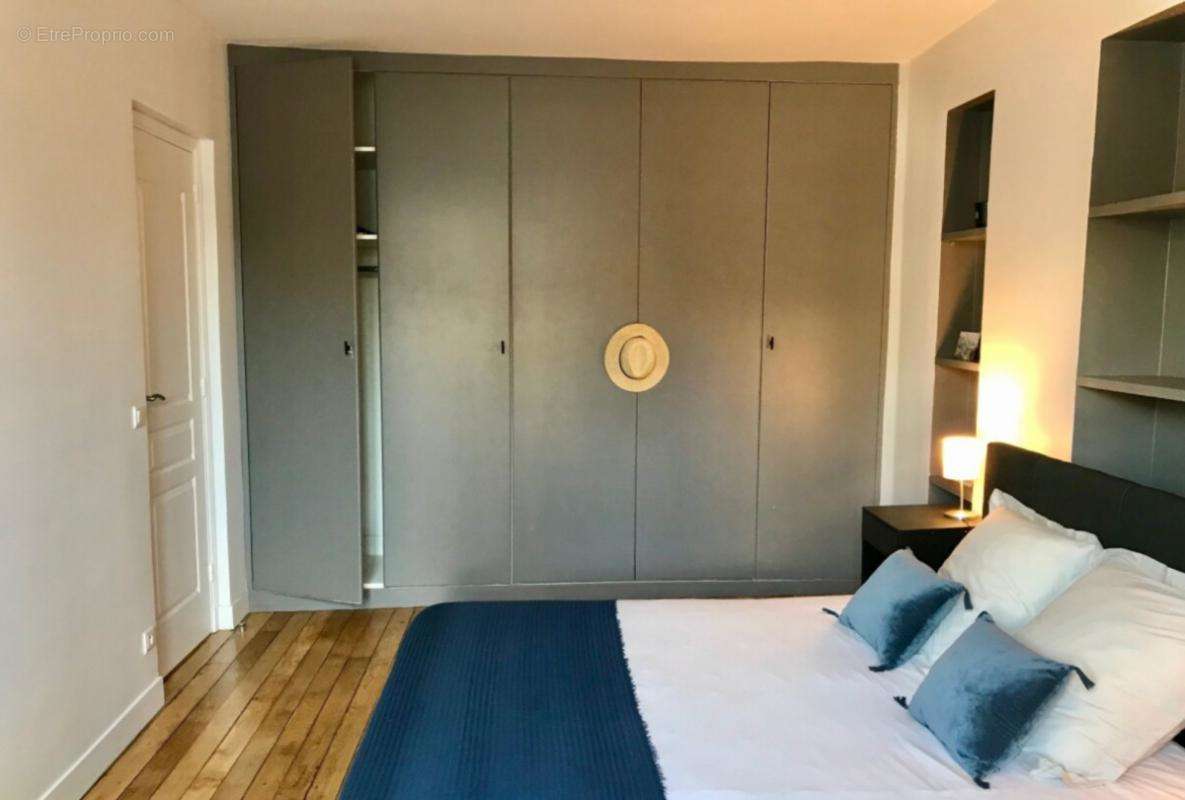 Appartement à PARIS-11E