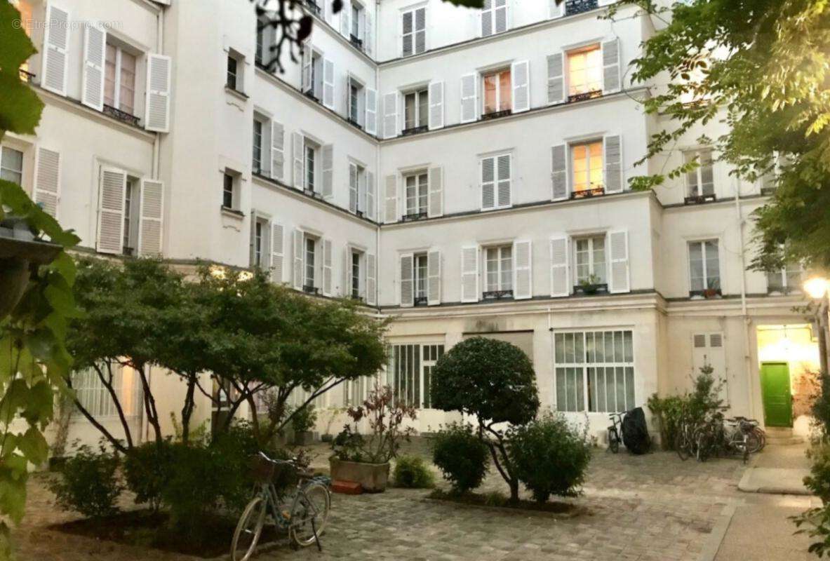 Appartement à PARIS-11E