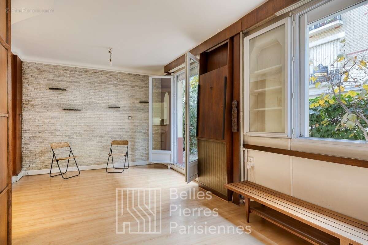 Appartement à PARIS-19E