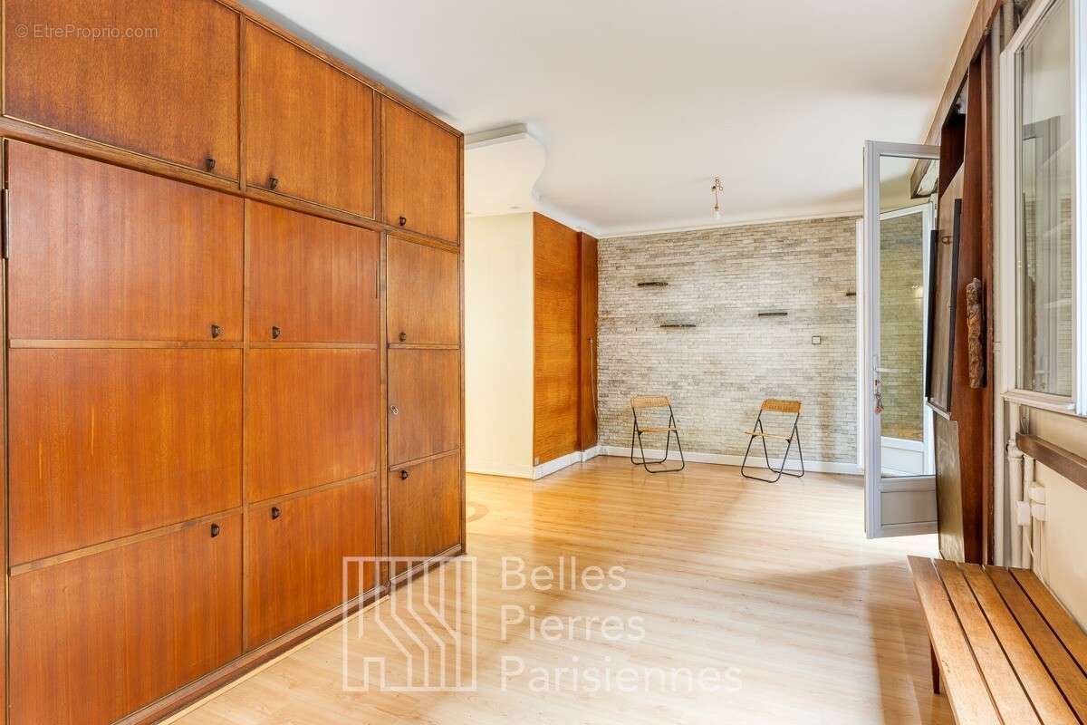 Appartement à PARIS-19E