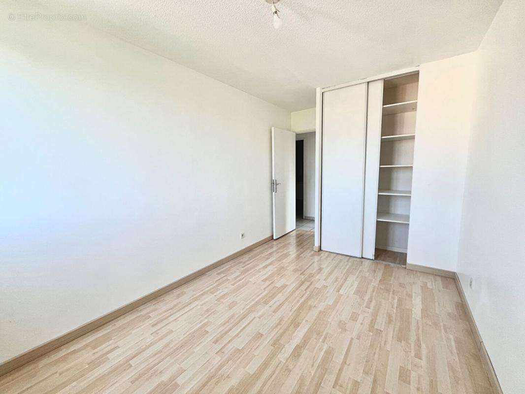 Appartement à DECINES-CHARPIEU