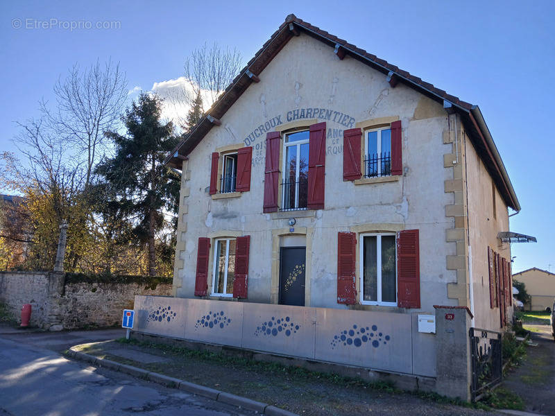 Maison à TOULON-SUR-ARROUX