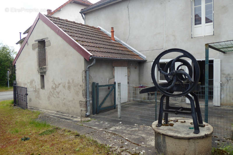 Maison à SAINT-NIZIER-SUR-ARROUX