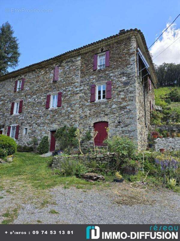 Maison à L&#039;ESTRECHURE