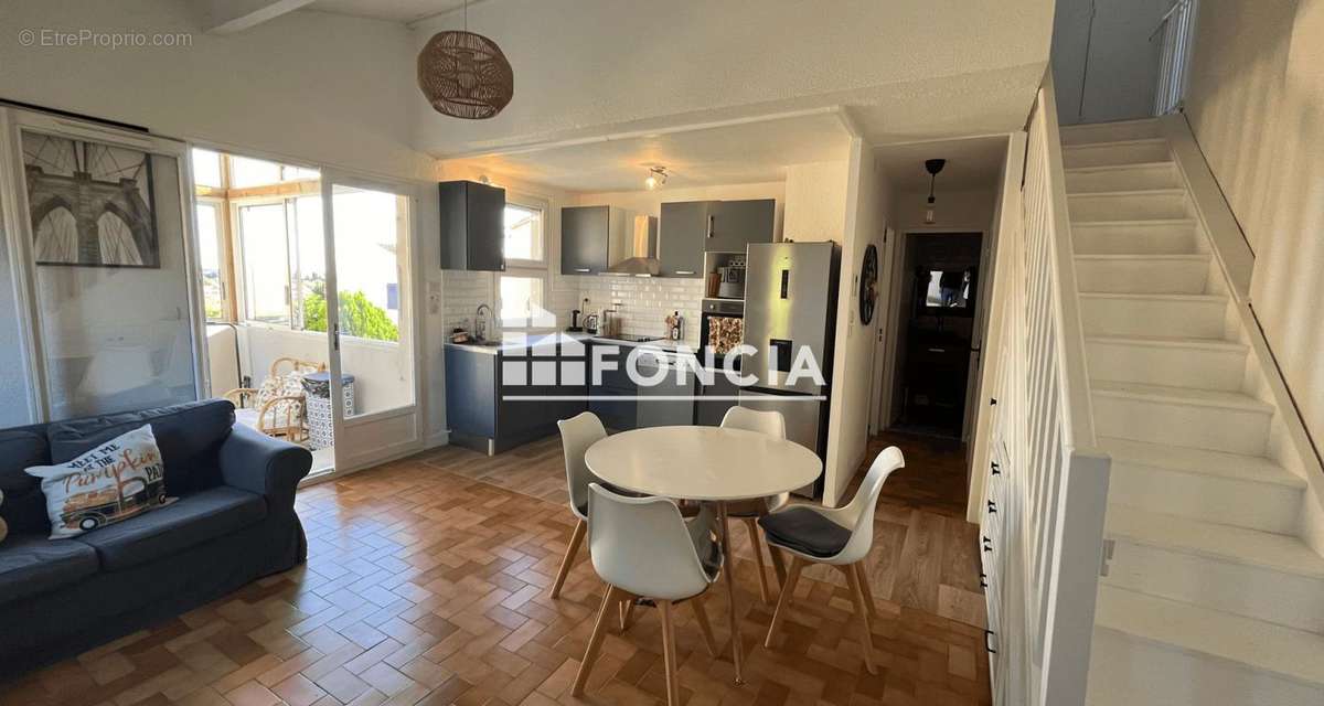 Appartement à HYERES