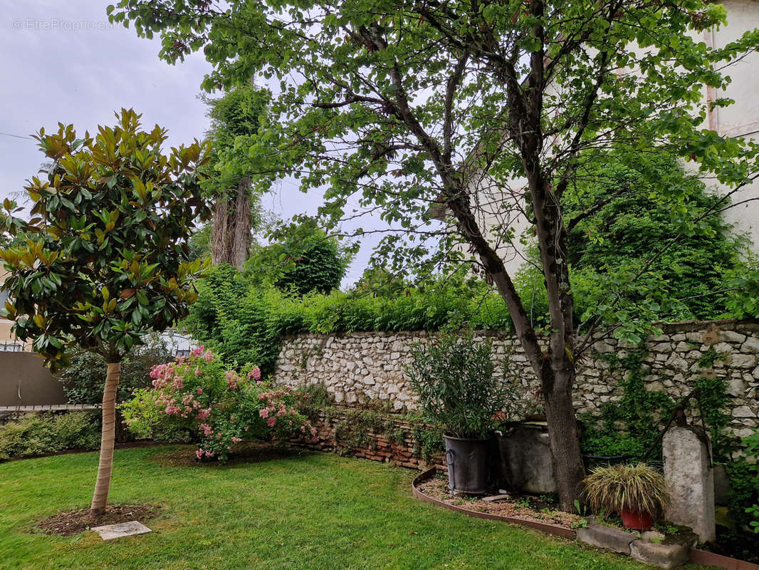 Maison à VILLENEUVE-SUR-LOT