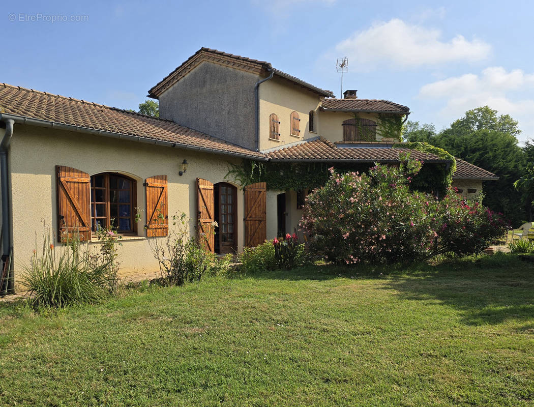 Maison à CASTELSARRASIN