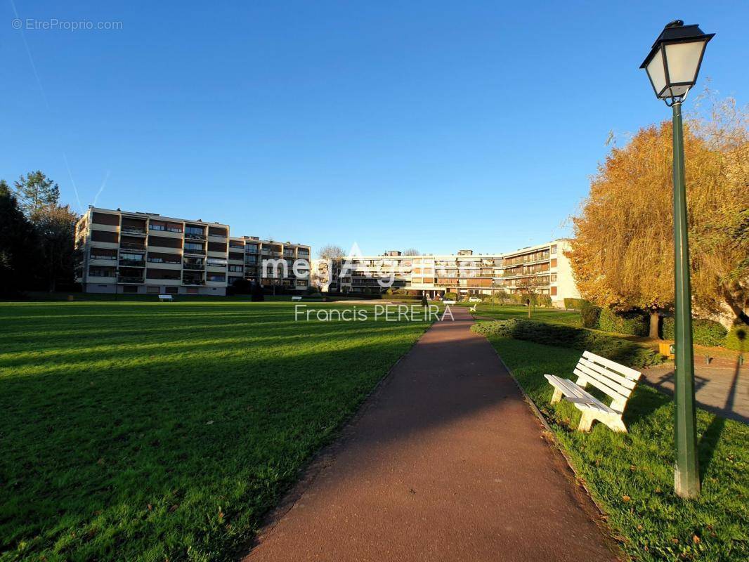 Appartement à NOISY-LE-ROI