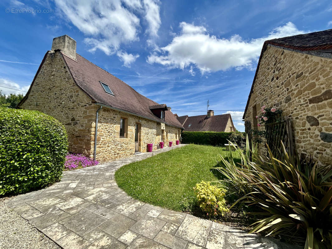 Maison à SAINT-SULPICE-D&#039;EXCIDEUIL