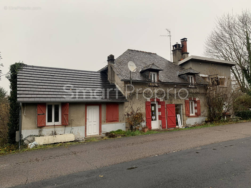 Maison à GIMEL-LES-CASCADES