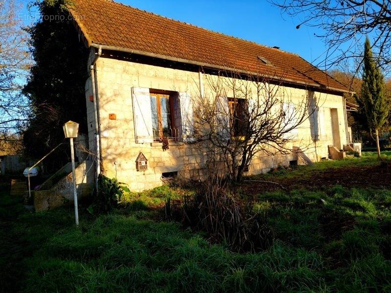 Maison à COUCY-LE-CHATEAU-AUFFRIQUE