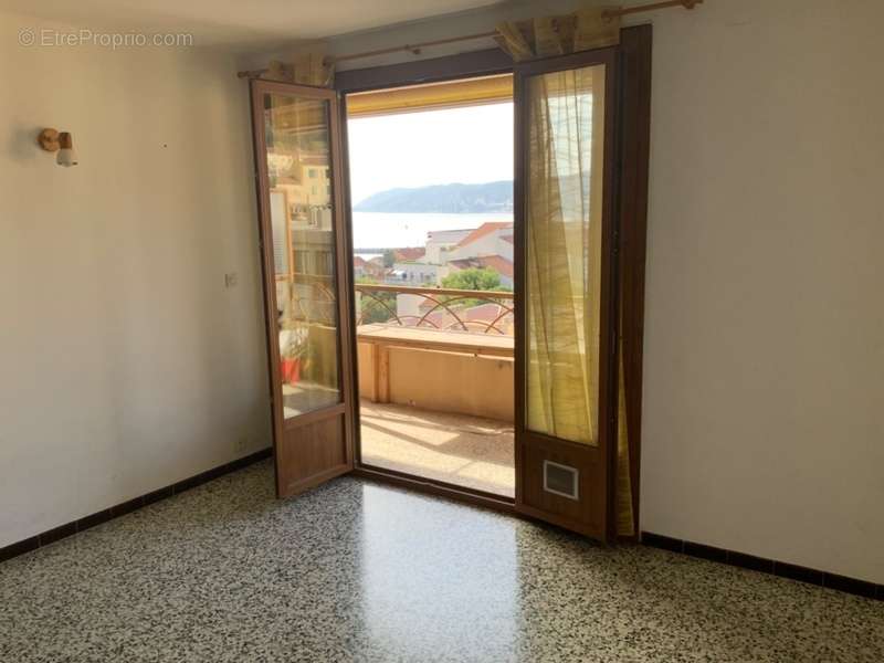 Appartement à MARSEILLE-16E