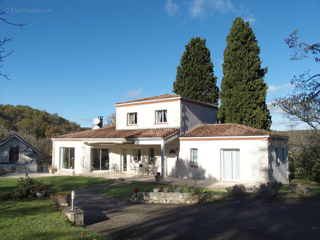 Maison à HAUTEFAGE-LA-TOUR