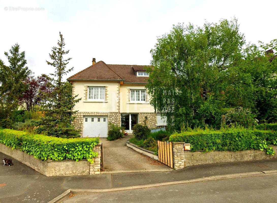 Maison à VOUVRAY-SUR-LOIR