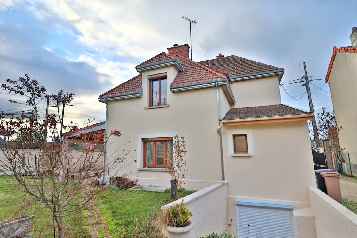 Maison à SAINT-ANDRE-LES-VERGERS