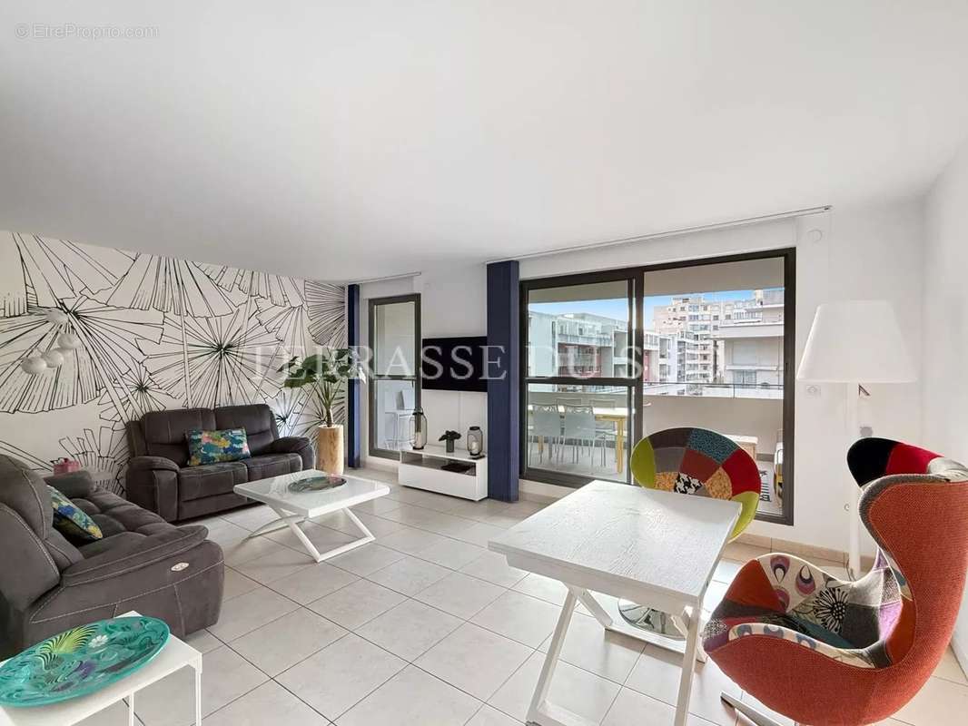 Appartement à MARSEILLE-8E