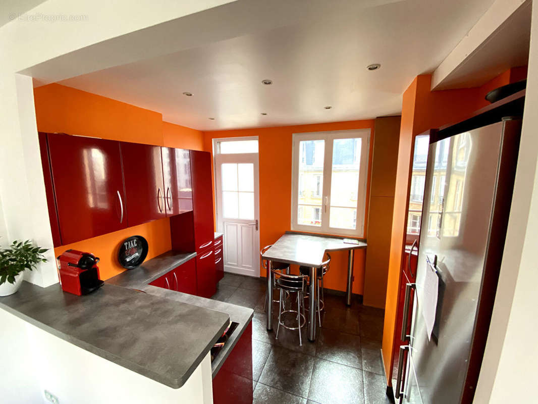 Appartement à PARIS-15E