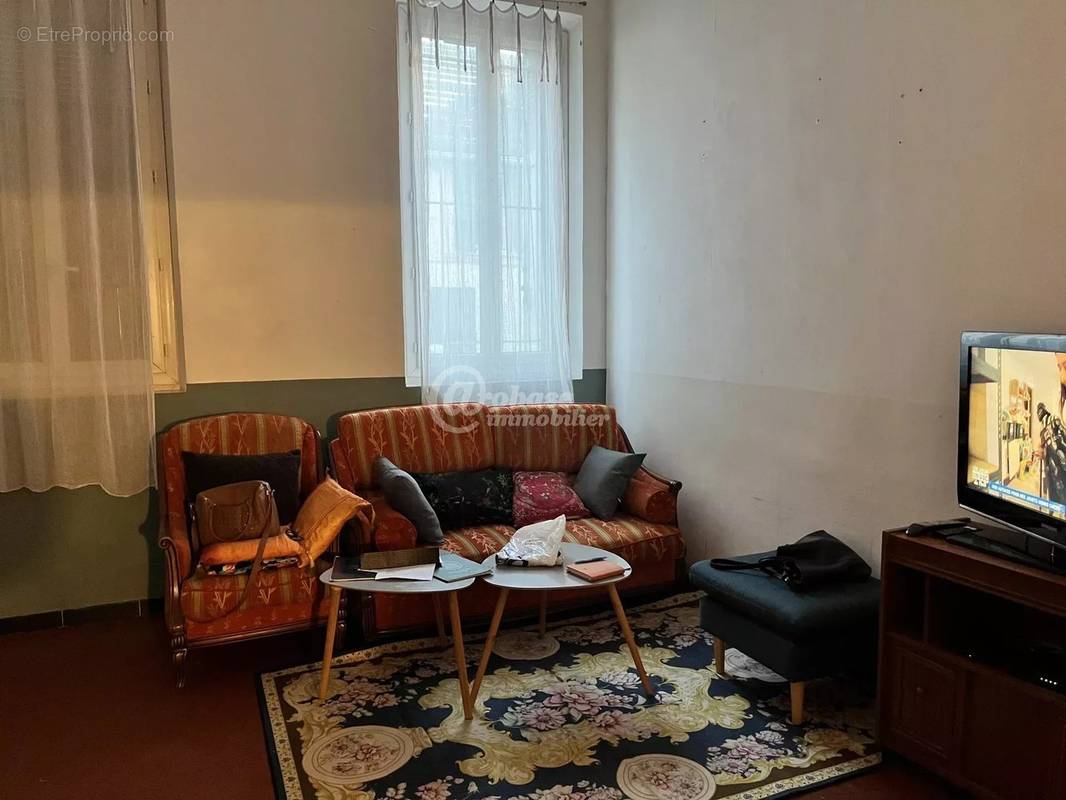 Appartement à MARSEILLE-4E