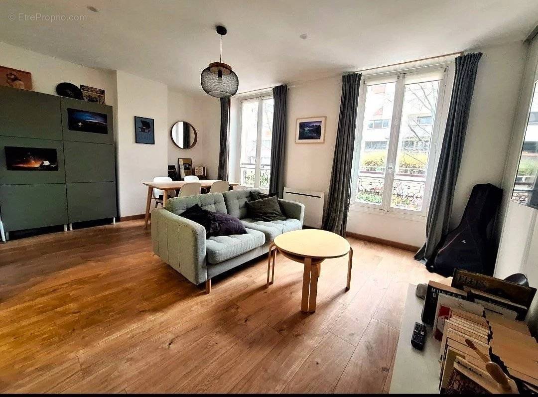 Appartement à PARIS-20E