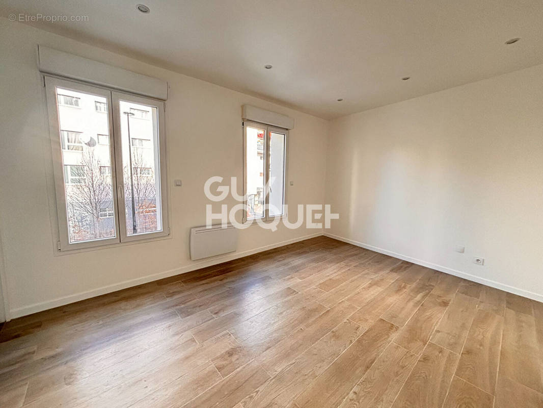 Appartement à AUBERVILLIERS