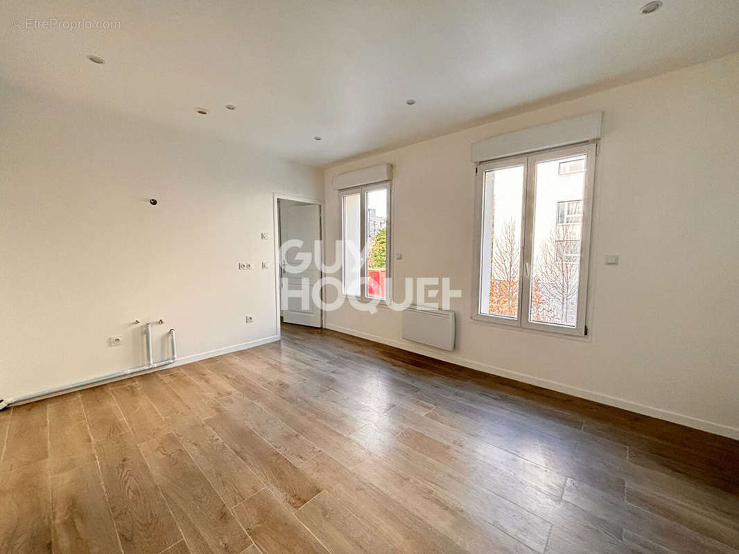 Appartement à AUBERVILLIERS