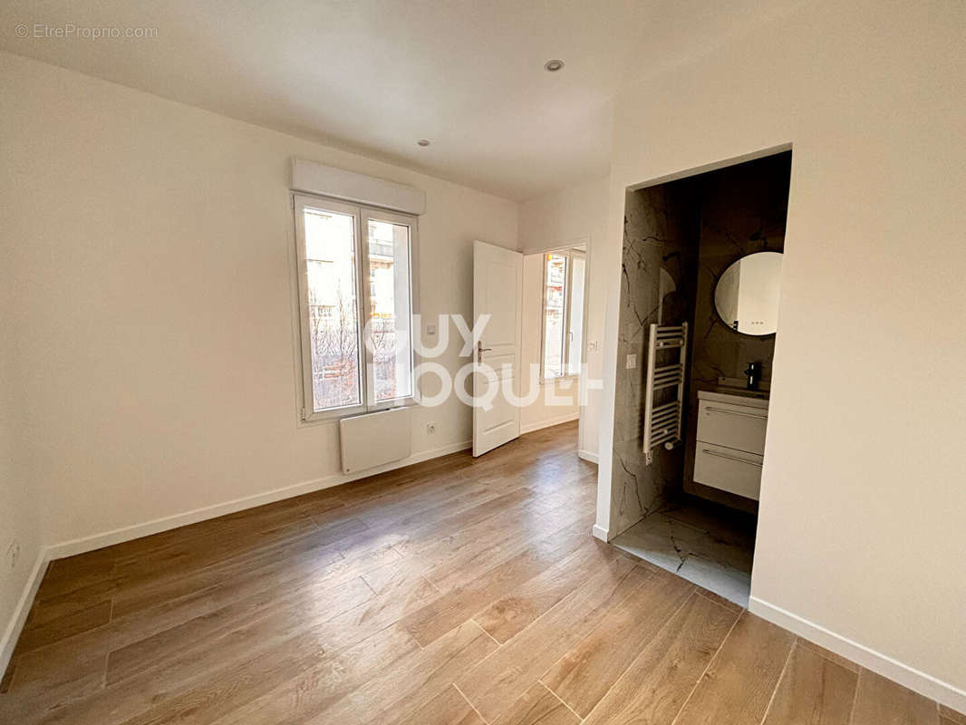 Appartement à AUBERVILLIERS