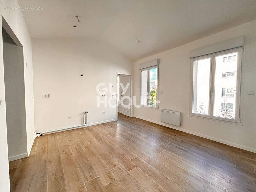 Appartement à AUBERVILLIERS