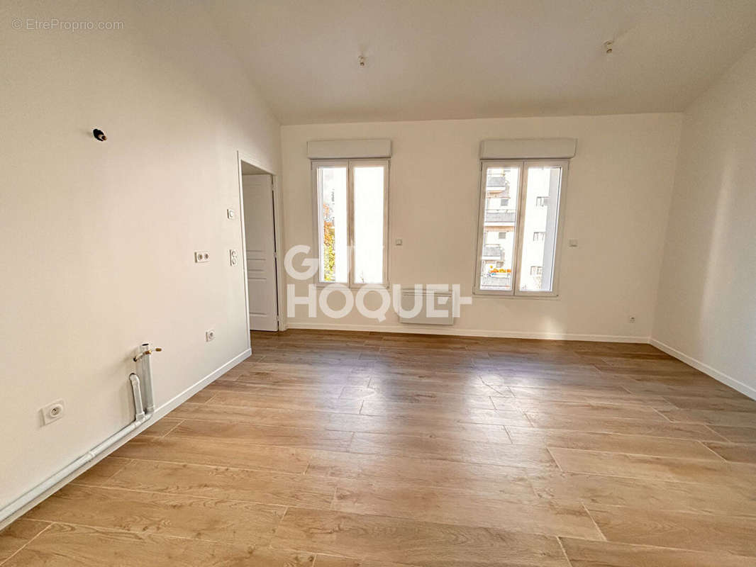 Appartement à AUBERVILLIERS