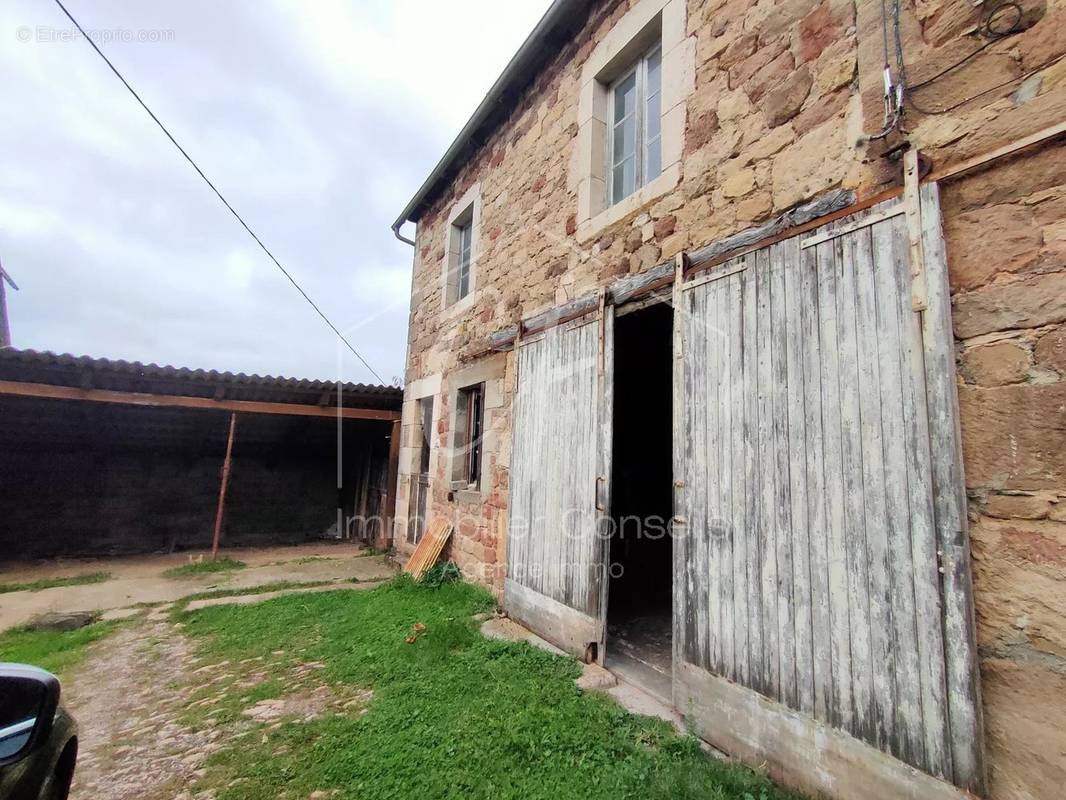 Maison à GABRIAC