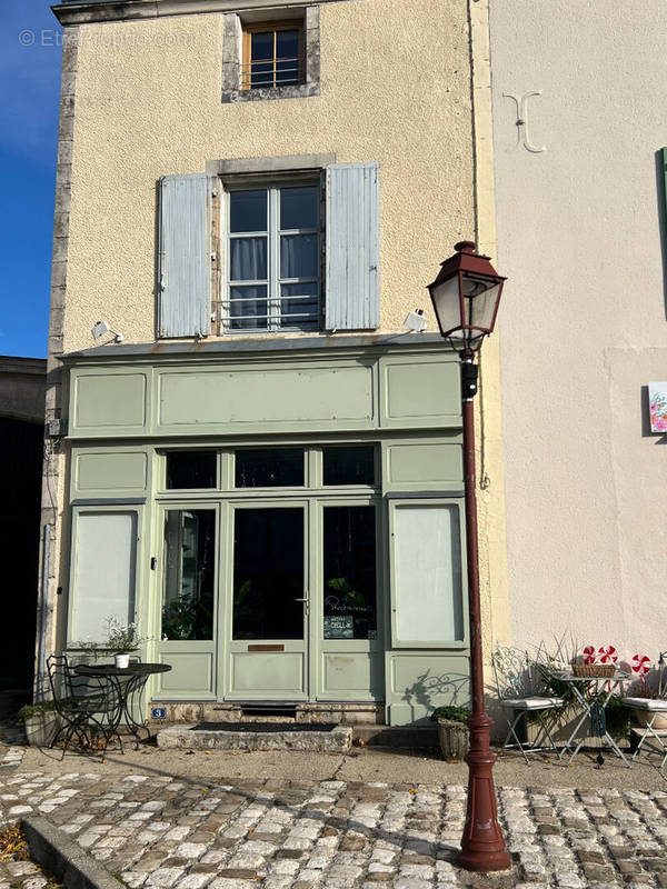 Maison à CHARROUX