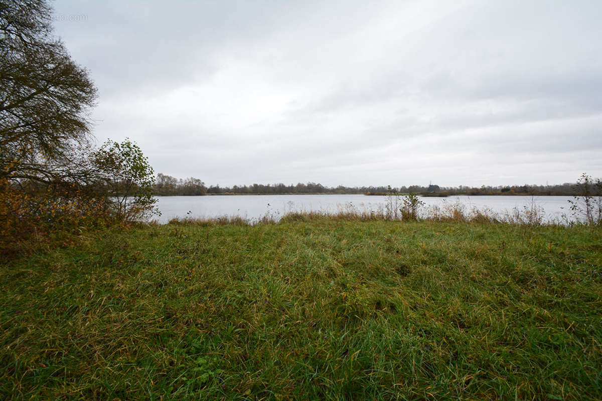 Autre à VIRY-NOUREUIL