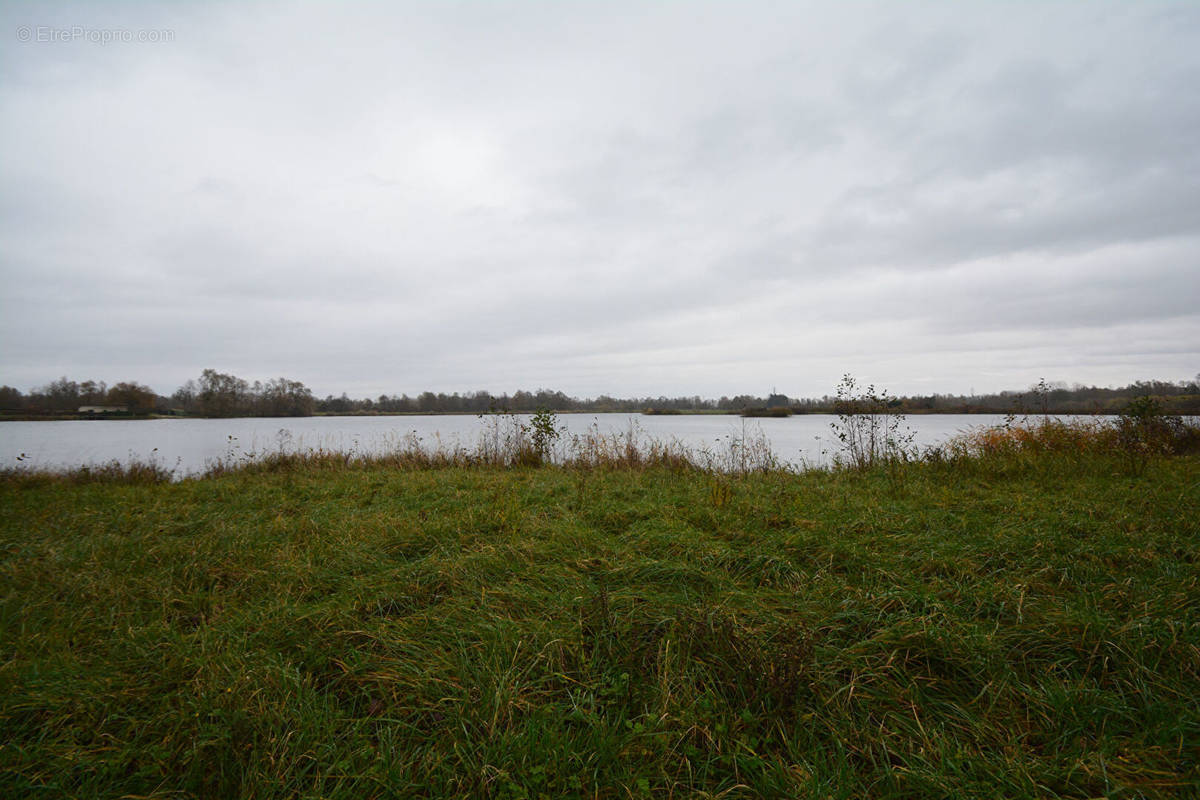 Autre à VIRY-NOUREUIL