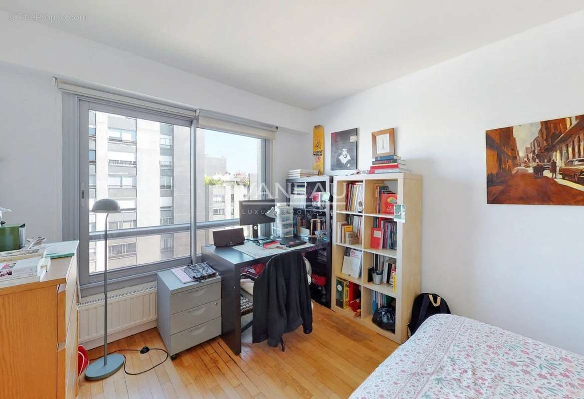 Appartement à PARIS-19E