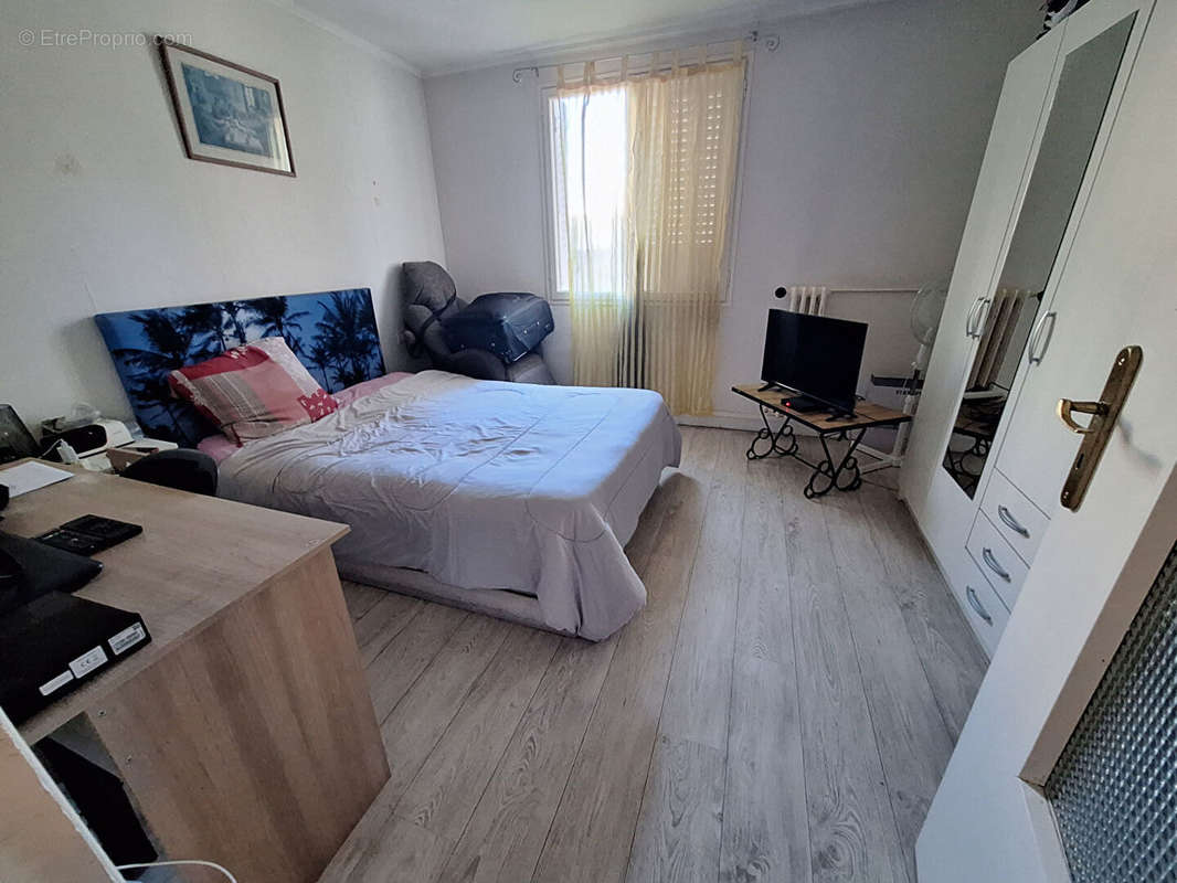 Appartement à MARSEILLE-5E