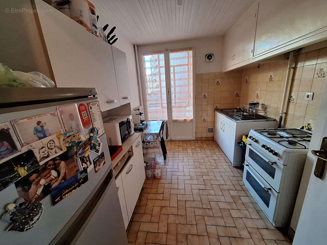 Appartement à MARSEILLE-5E