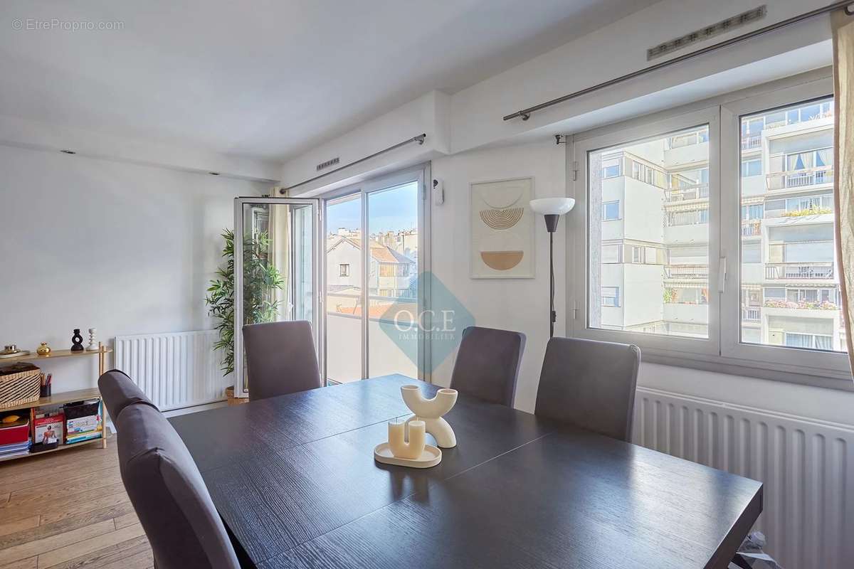 Appartement à PARIS-11E