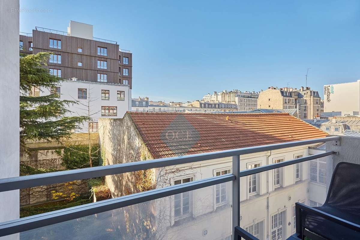 Appartement à PARIS-11E