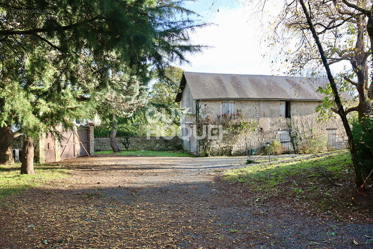 Maison à FONTENAY-LE-COMTE