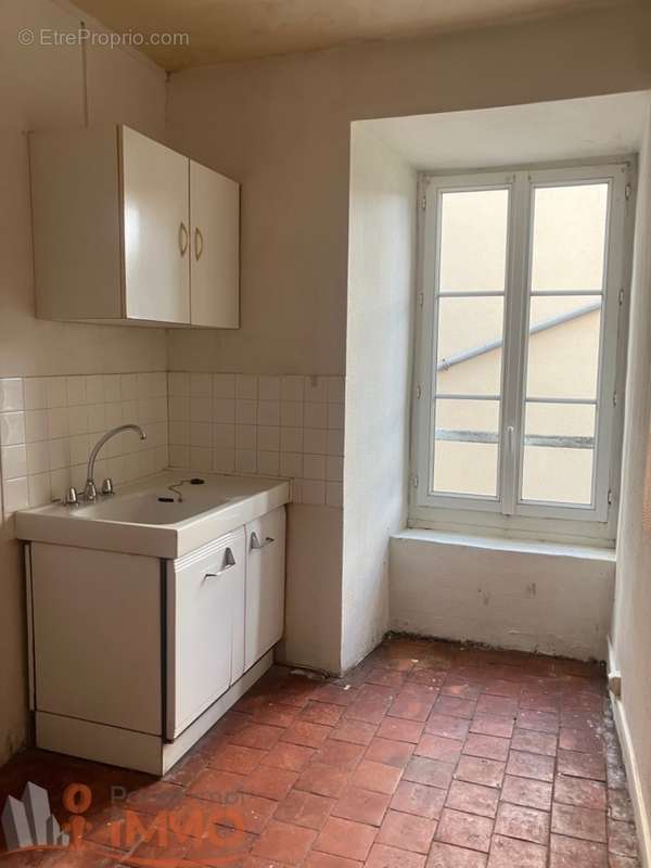 Appartement à ENTRAINS-SUR-NOHAIN