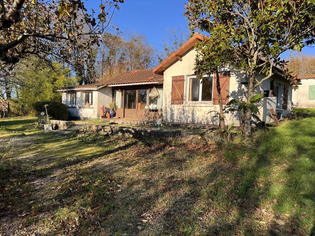 Maison à NANTEUIL-EN-VALLEE